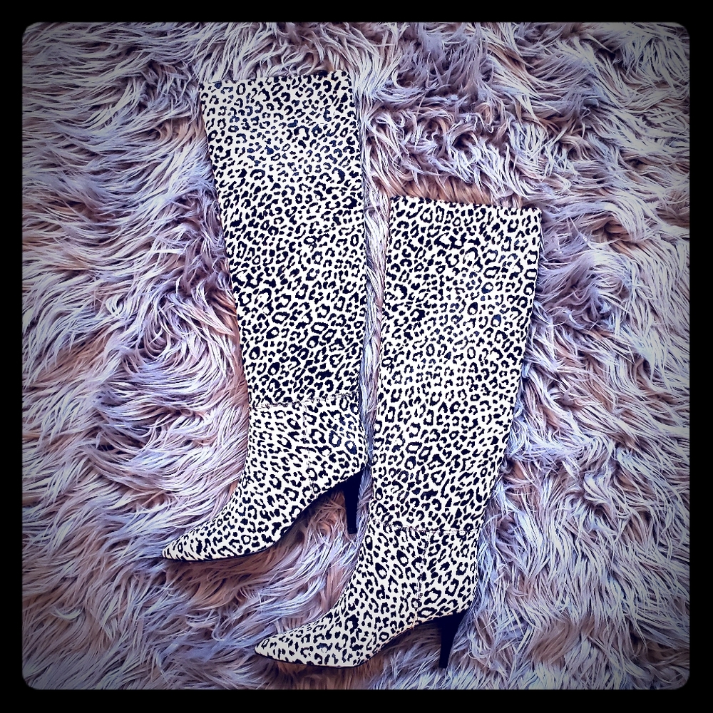 NEW! Marc Fisher Statement Boots! 😮